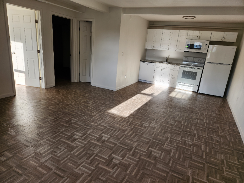 2 Bedroom Exterior Entrance